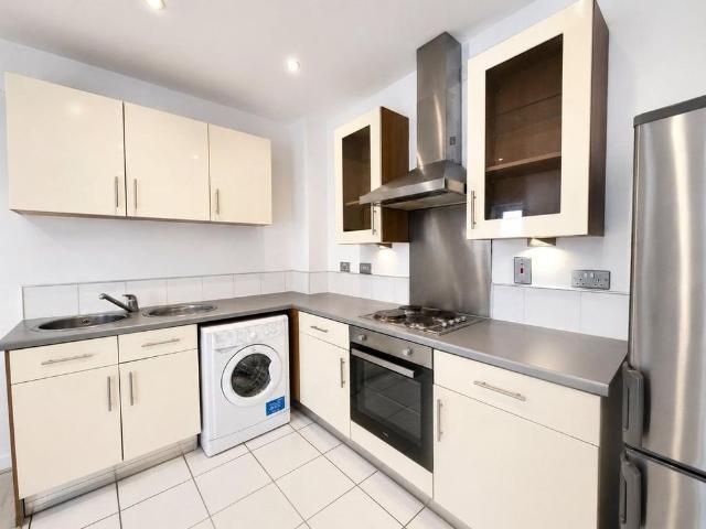 Apartment for rent in Bede Island, Old Wharf
