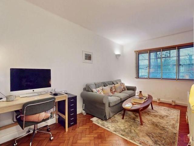Apartment for rent in Greater London