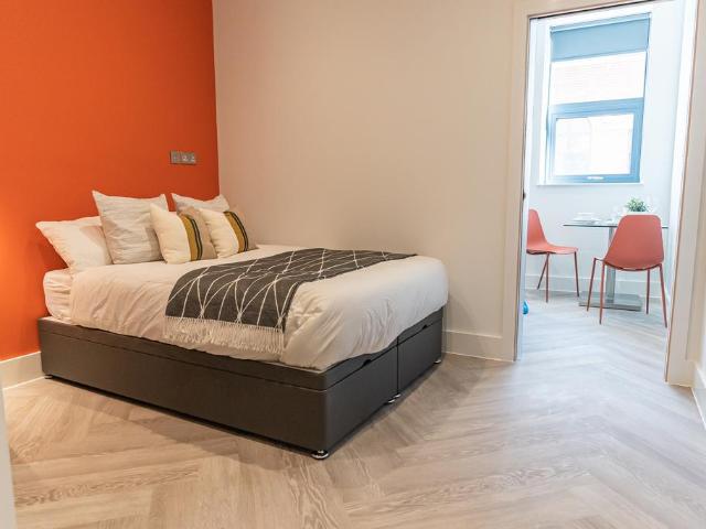 Flat for rent in Salford Quays, Salford