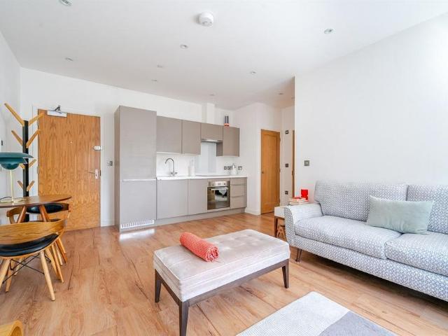 Apartment for rent in Reading