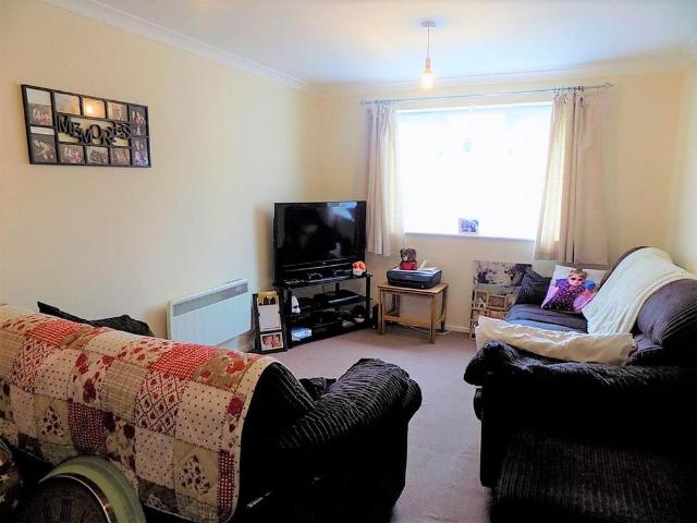 Apartment for rent in Cargate, Rushmoor