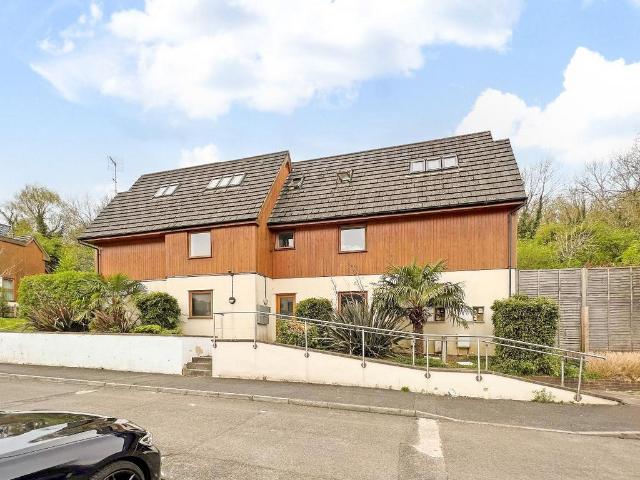 Flat for rent in Purley, Kenley