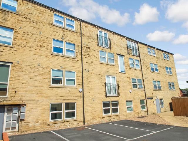 Apartment for rent in Moor End, Leeds