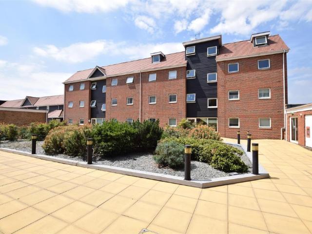 Flat for rent in Greater London