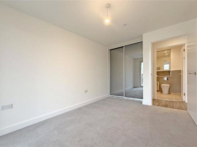 Apartment for rent in Holywell, The Slade