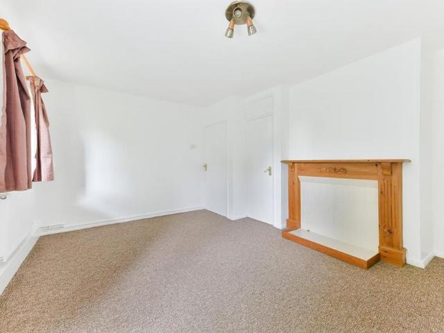 Apartment for rent in Red Hill, Surrey