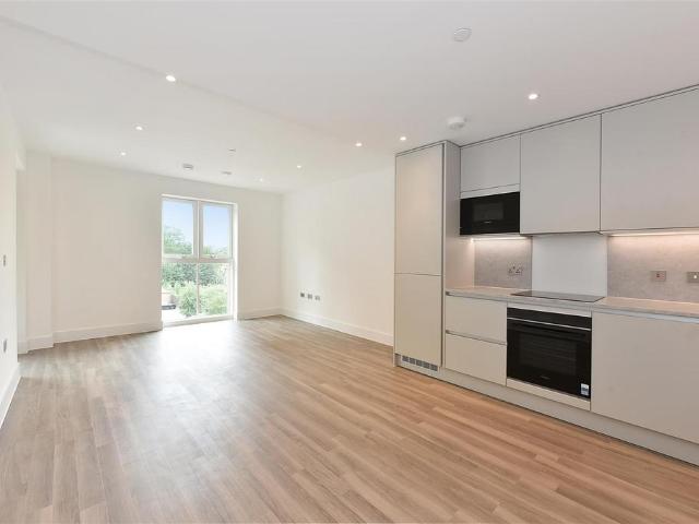 Flat for rent in Colindale, Greater London