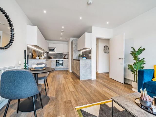 Flat for rent in Ponders End, Greater London