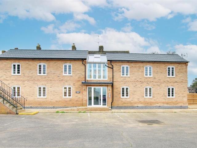 Flat for rent in Huntingdon