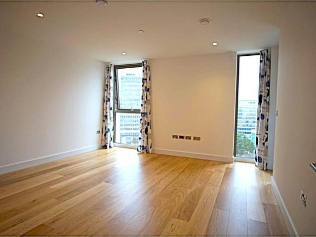 Apartment for rent in London Borough of Croydon, Greater London