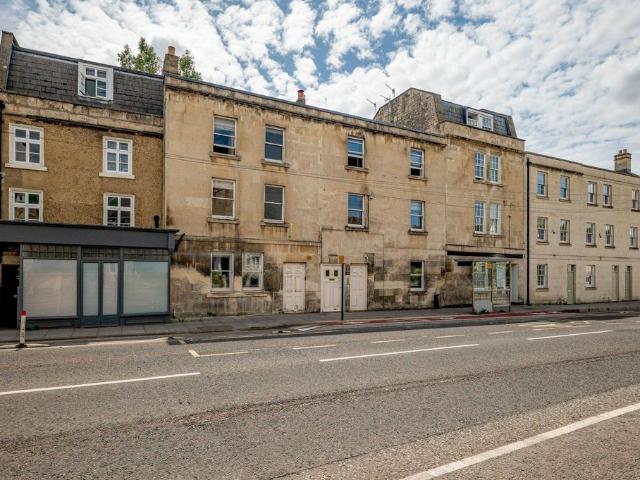 Flat for rent in Dulcote, Bath And North East Somerset