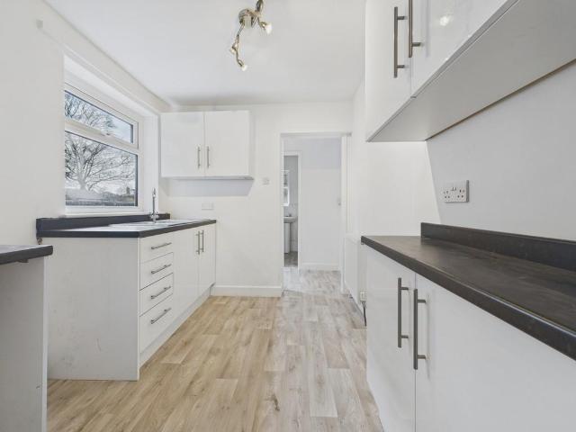 Flat for rent in Loundsley Green, East Midlands