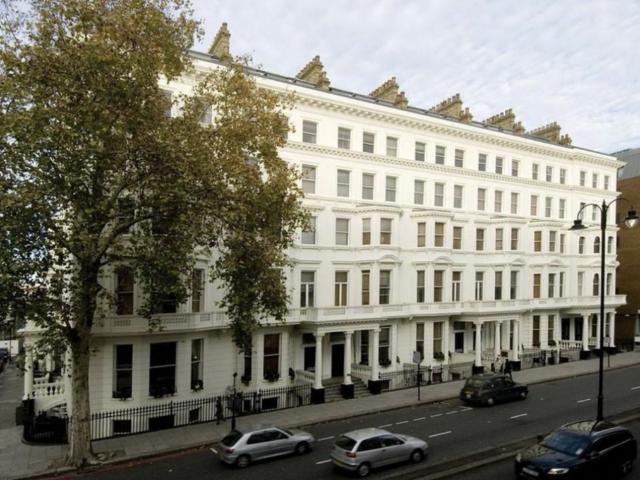 Flat for rent in South Kensington, Greater London