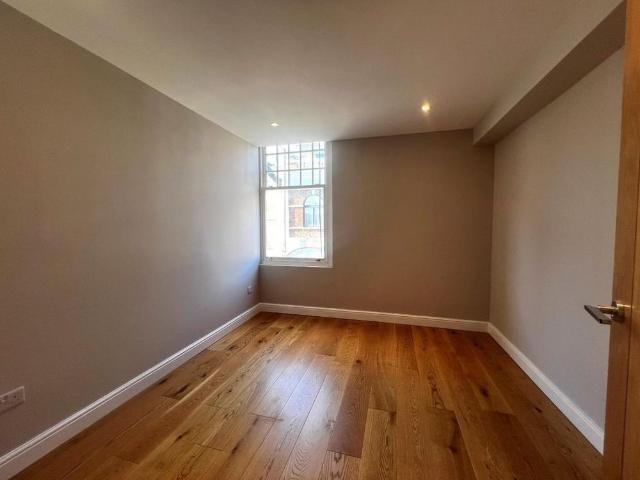 Apartment for rent in Southgate, Crawley