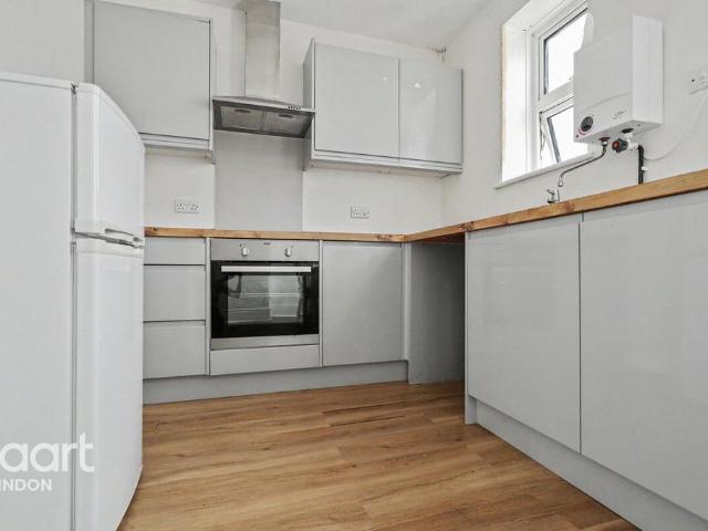 Flat for rent in Walcot West, Rodbourne