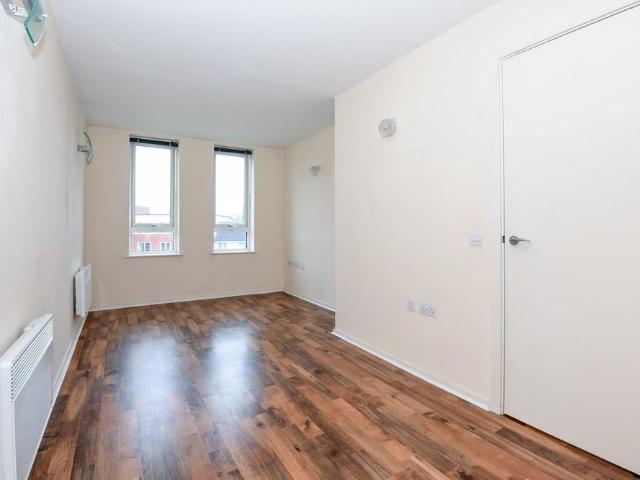 Apartment for rent in South Woodford, Greater London