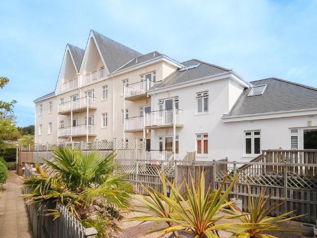 Flat for rent in St Helier, Isle Of Man