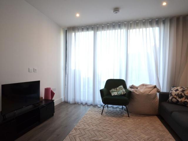 Apartment for rent in Lower Halliford, Surrey