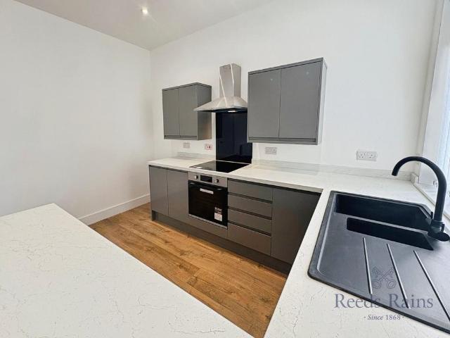 Flat for rent in Deepdale, Higher Bartle