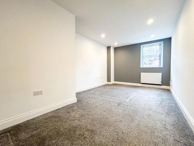 Apartment for rent in Jarvis Brook, Cross In Hand