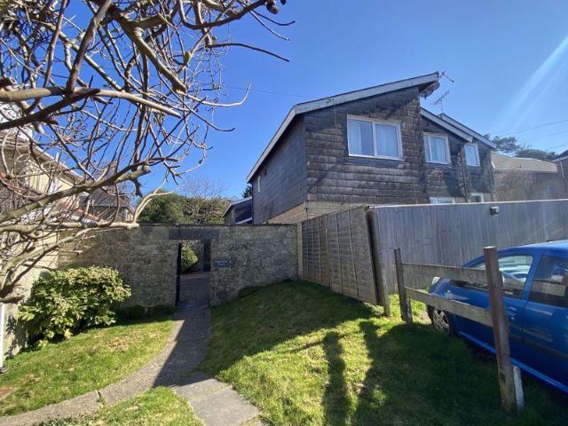 Flat for rent in Shanklin, Luccombe