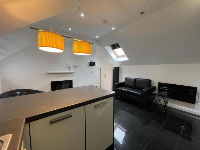 Apartment for rent in Castle Quarter, Falcon Lodge