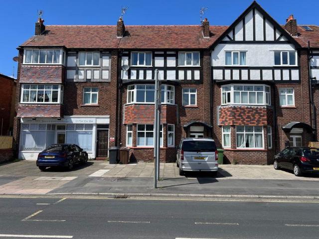Flat for rent in Meols Cop, Southport
