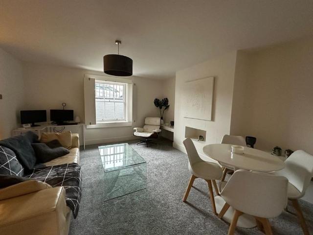 Apartment for rent in Middle Deal, Ash