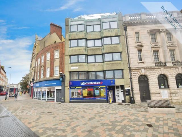 Flat for rent in Clarendon, Ash