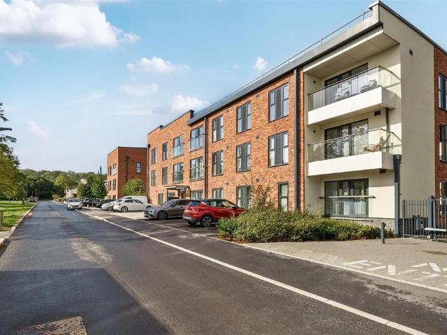 Flat for rent in Graven Hill, Cherwell