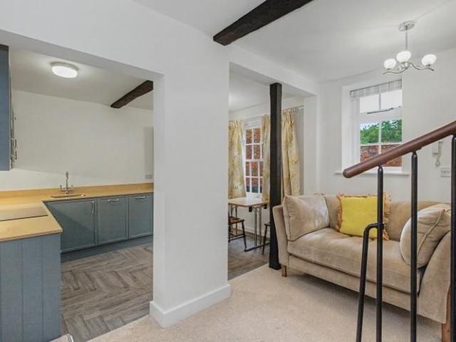 Apartment for rent in Caldecott, Dromore