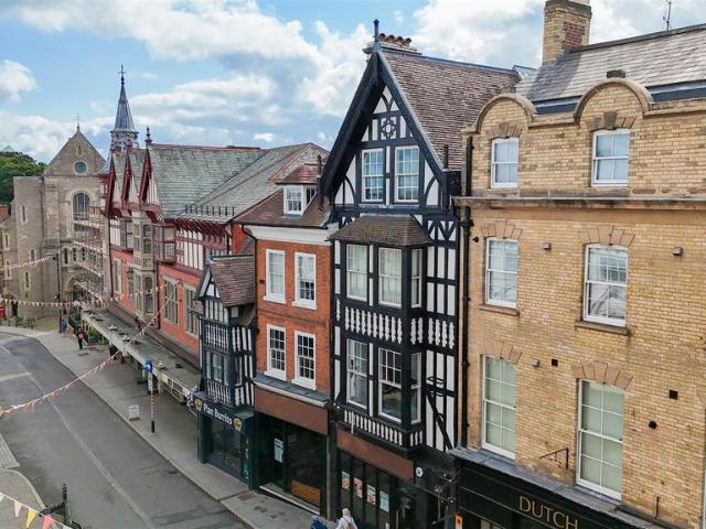 Flat for rent in Frankwell