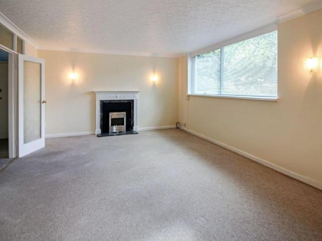 Apartment for rent in Elmdon, West Midlands