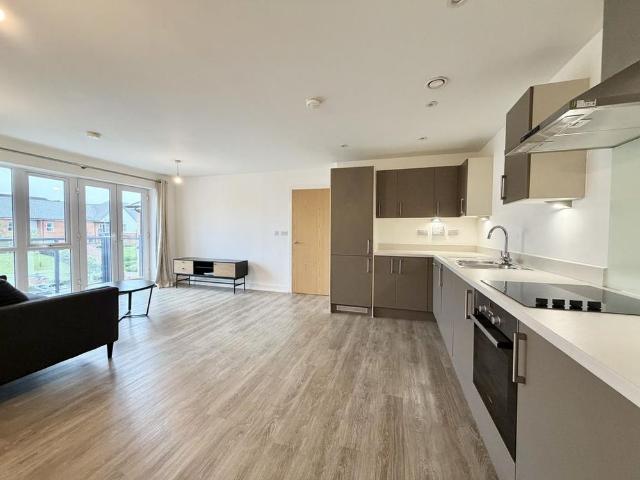 Apartment for rent in Kilnwood Vale, Horsham