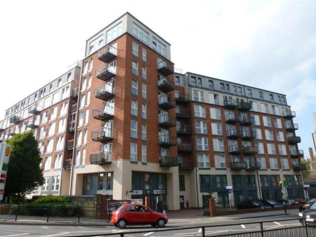 Flat for rent in South Harrow, Greater London