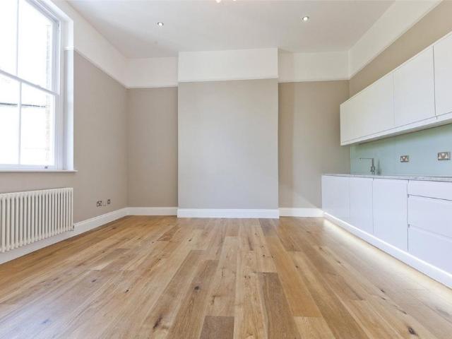 Flat for rent in Holloway, Greater London