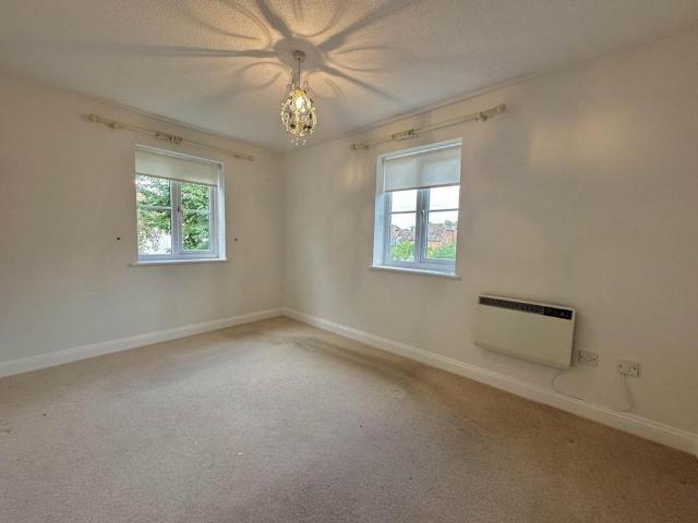 Apartment for rent in Berrick Salome, Oxfordshire