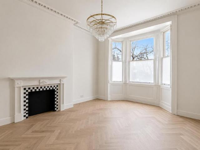 Flat for rent in Paddington, Greater London