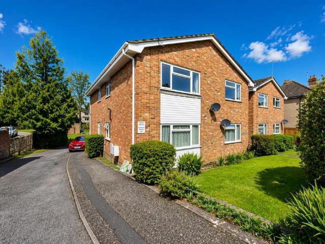 Flat for rent in Midanbury, City Of Southampton