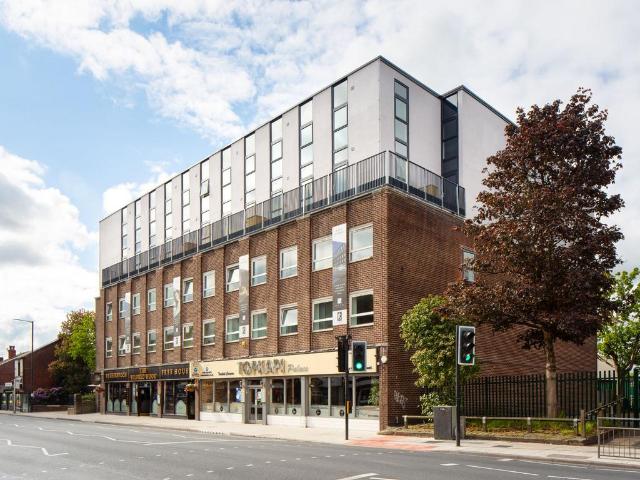 Flat for rent in Hazel Grove, Greater Manchester