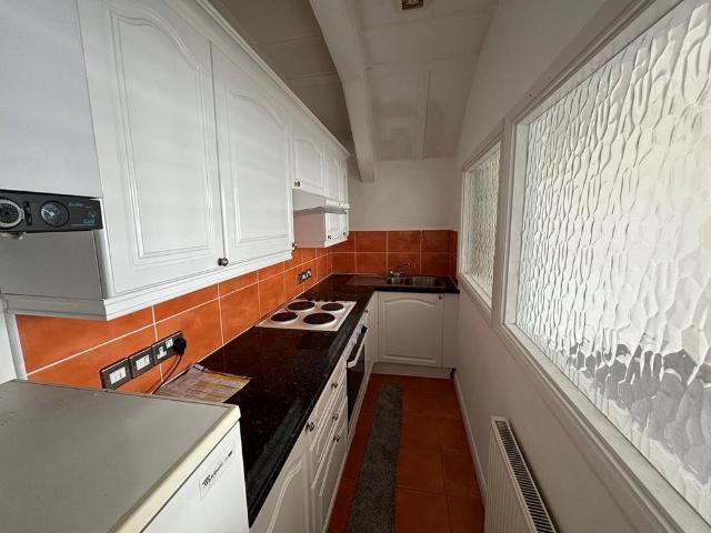 Apartment for rent in Upton, Babbacombe