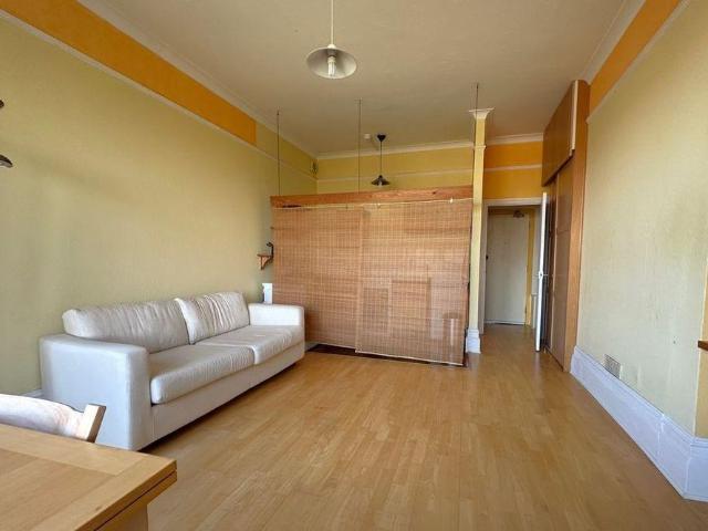 Apartment for rent in Round Hill, Brighton & Hove