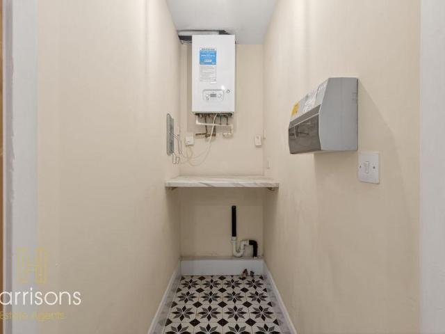 Apartment for rent in The Haulgh, Lee Bank