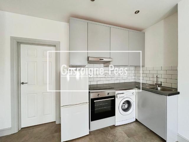 Flat for rent in Priest Down, Hampshire