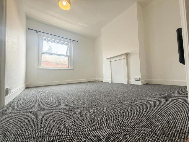 Apartment for rent in Withycombe, Budlake