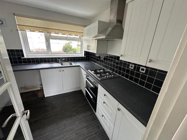 Flat for rent in Brookfoot, Rastrick