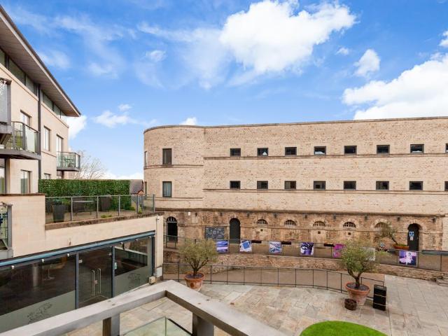 Flat for rent in St Ebbes, The Slade