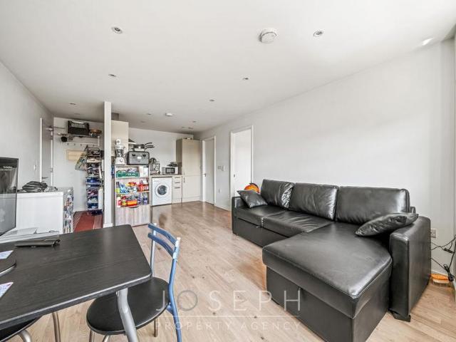 Apartment for rent in Key Street, Suffolk