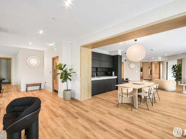 Apartment for rent in London Borough of Hounslow, Strand