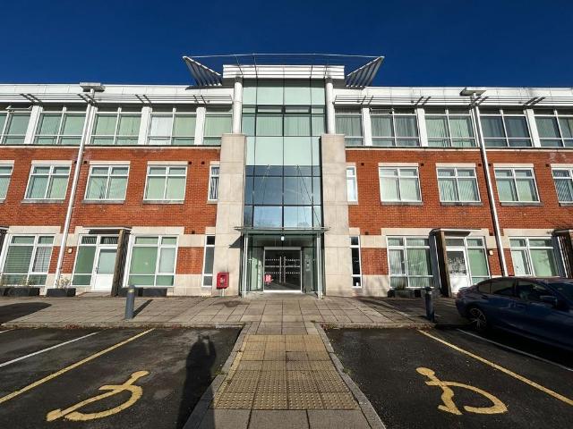 Flat for rent in Chalfont St. Peter, Denham